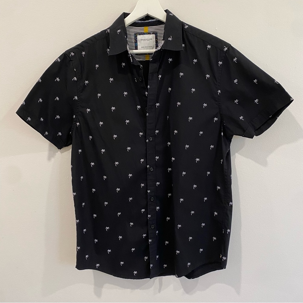 Denim & Flower | Men’s Black Button Down Palm Tree Short Sleeve Shirt